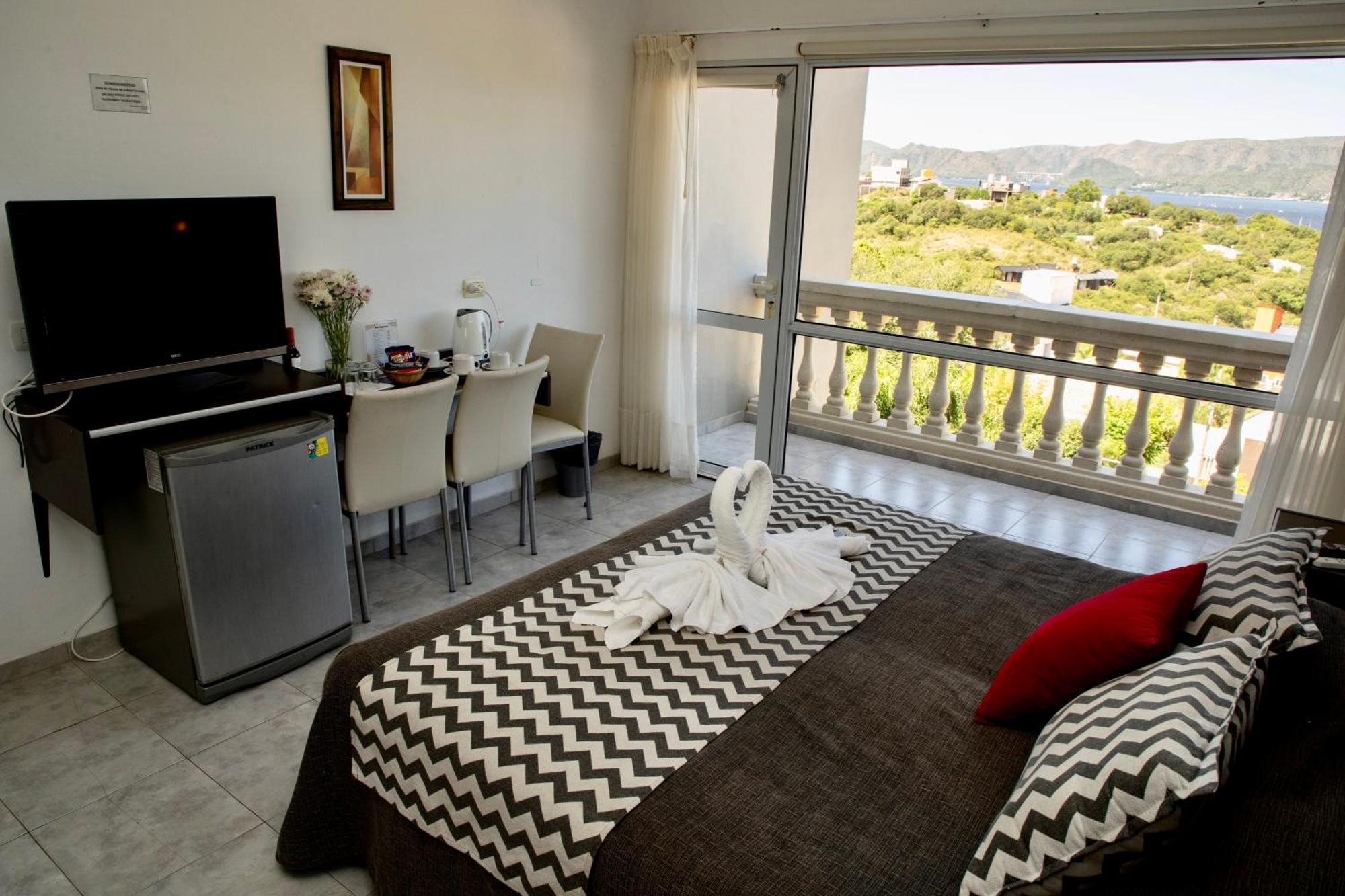Villa La Font Apart Hotel & Spa Вила Карлос Пас Екстериор снимка