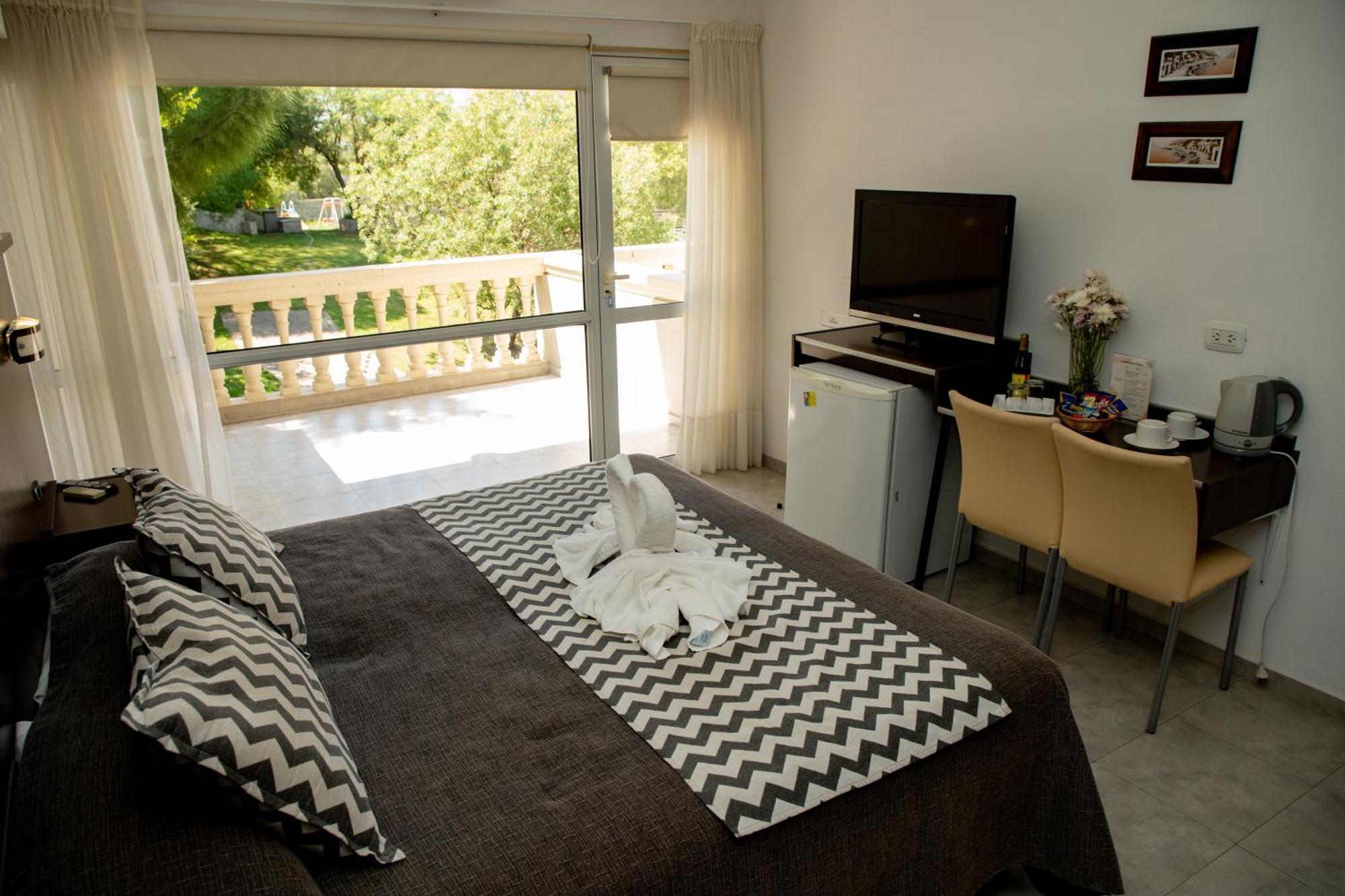 Villa La Font Apart Hotel & Spa Вила Карлос Пас Екстериор снимка